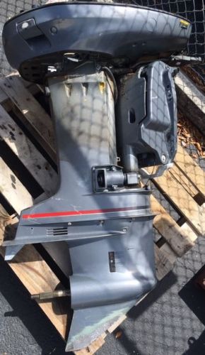 Yamaha outboard mid section with lower unit and trim.  p.n. 6j9-45301-05-8d p...