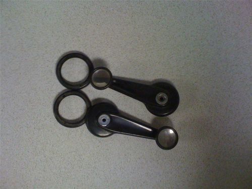 Mg mgb 1968-1980, factory window winder handle, pair w/escutheons.