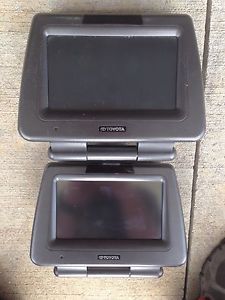 Toyota sienna factory oem headrest dvd players 2 remote