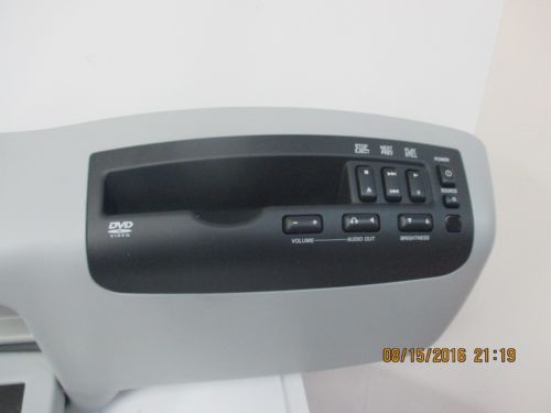 2005 Ford Explorer DVD/TV Monitor System Gray 5L2J-10E947-BF34N1, US $199.95, image 2