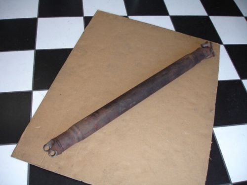 1987 - 93 mustang drive shaft 5 speed  (cobra ford 5.0 driveshaft )