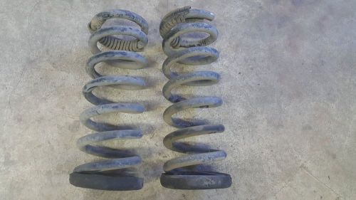 1999-2007 chevrolet silveardo gmc sierra front suspension coil springs *oem*