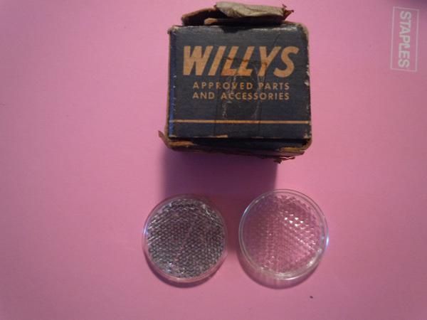 TWO NOS WILLYS AERO WHITE REFLECTOR BUTTONS FOR TAIL LIGHTS 1952-53 (& 54-55?), US $30.00, image 2
