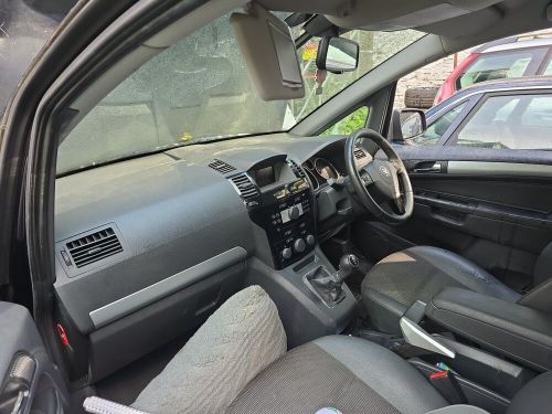 Vauxhall Zafira Mk2 (b) Design 2004-2014 Instrument Cluster, US $, image 5