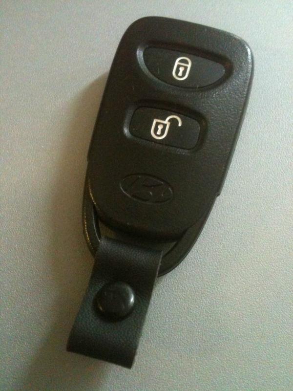 06 - 10 hyundai accent keyless entry remote plnhm-t002