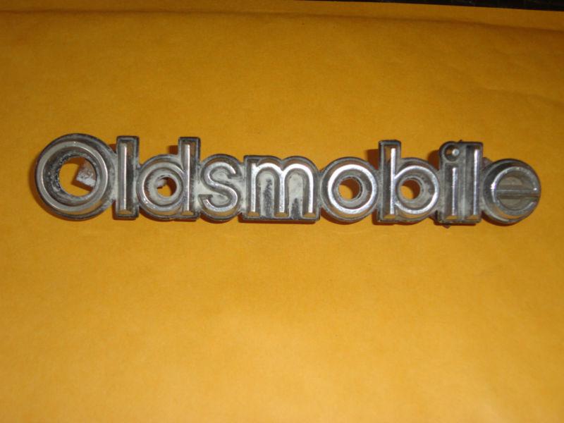 1981-1987 front bumper oldsmobile emblem