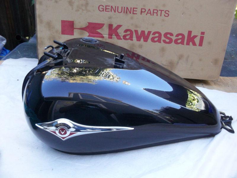 kawasaki vulcan 800 gas tank