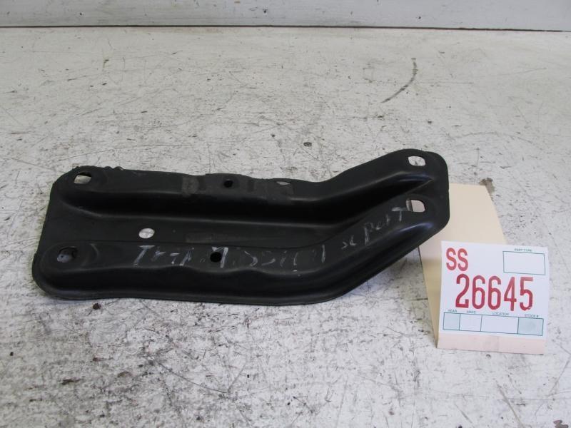 94-97 98 99 00 mercedes c280 c class at auto transmission lower support bracket
