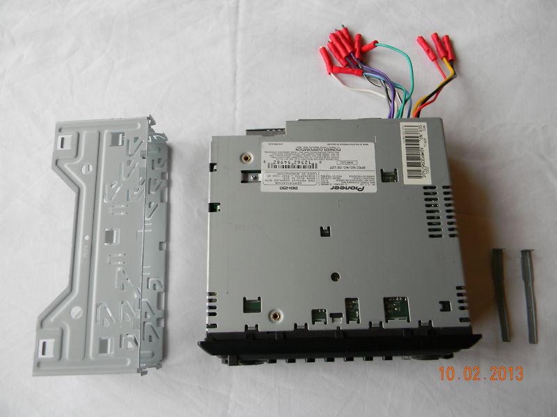 Pioneer premier deh-230 in-dash auto car cd player with faceplate