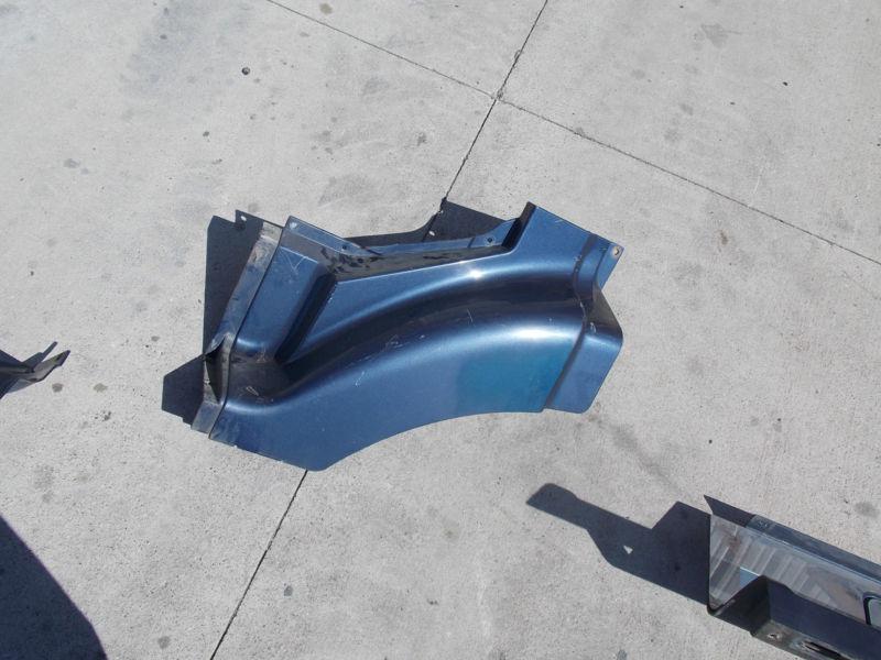 2003 Volvo VNL630 RH Front Fender Extension , US $55.00, image 2