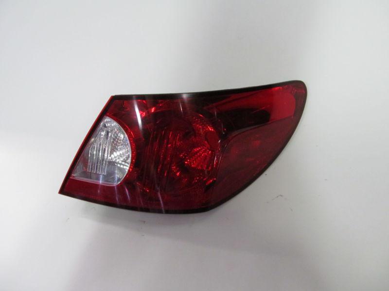 07 08 chrysler sebring sedan oem right tail light nice!
