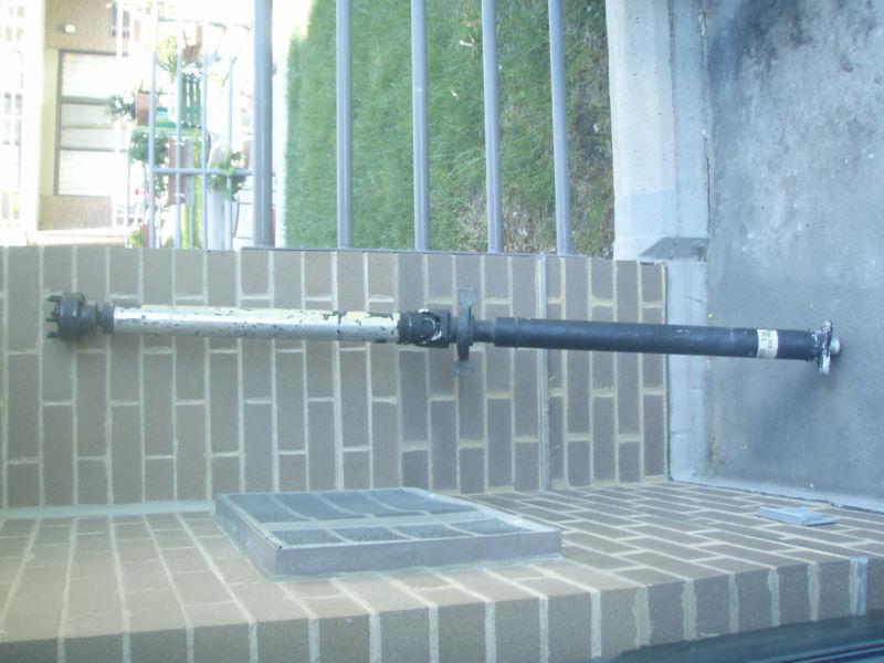 Bmw 528i 2000 driveshaft