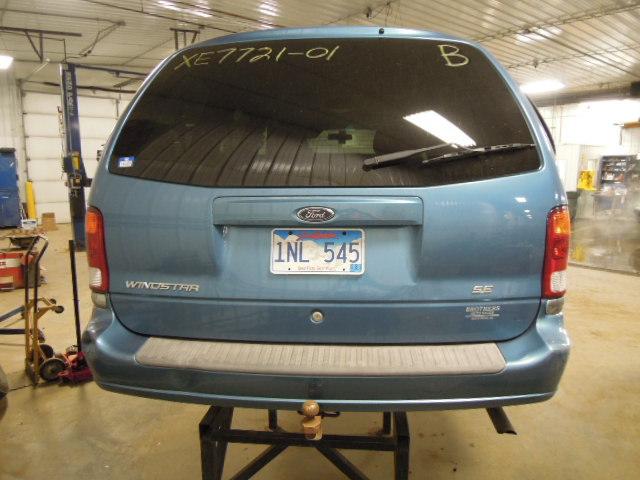 2001 ford windstar tail lamp light right