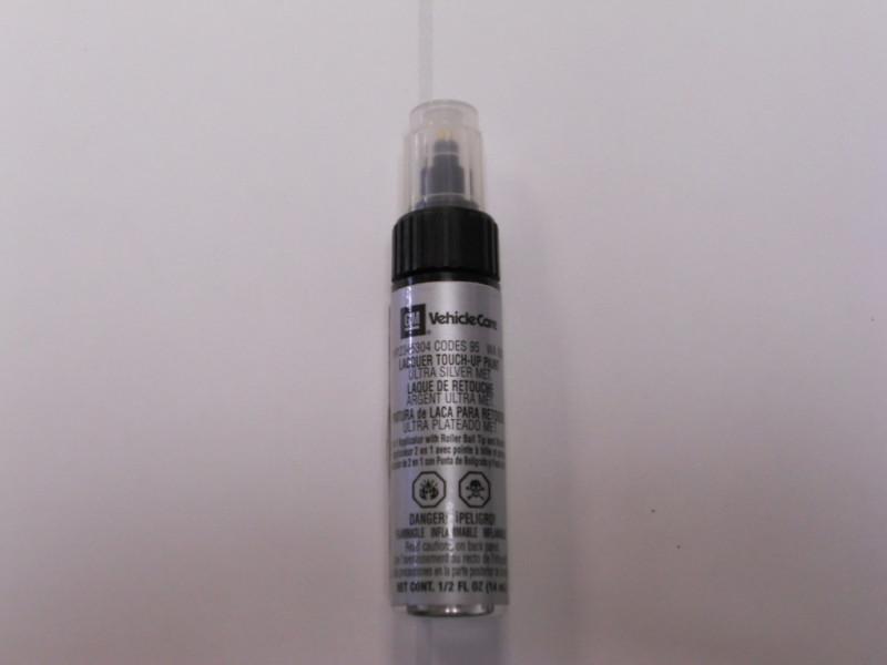 New gm touch up paint 1/2 oz. ultra silver metallic wa 8867