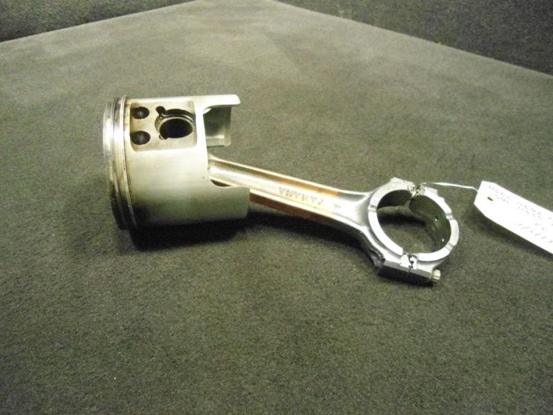 #6d0-11642-00-85 port piston w/ connecting rod 2004 225-300hp yamaha ~505~#2