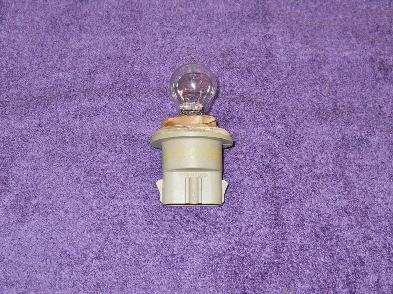 1996 1997 1998 1999 taurus sho sedan rear reverse back-up tail light bulb socket