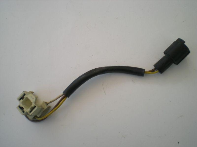 Porsche 911 headlight connector