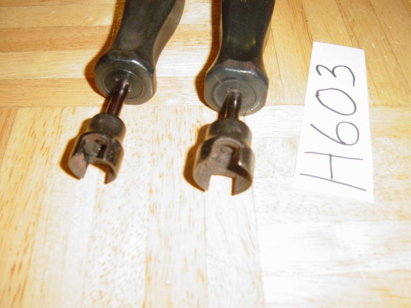 SNAP ON TOOLS 2 PIECE BRAKE RETAINER SPRING TOOLS 5/8