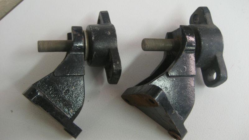 Pair of mercuriser motor mounts #79550a1