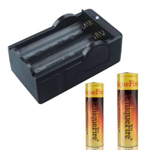 2pcs new uniquefire 3.7v li-ion 18650 rechargeable flashlight battery+us charger