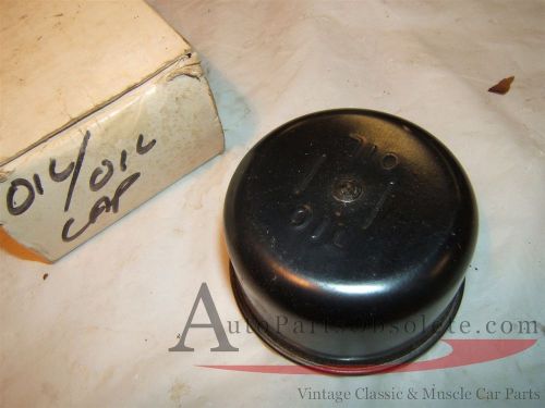 Vintage chevrolet oil cap with oil-oil script