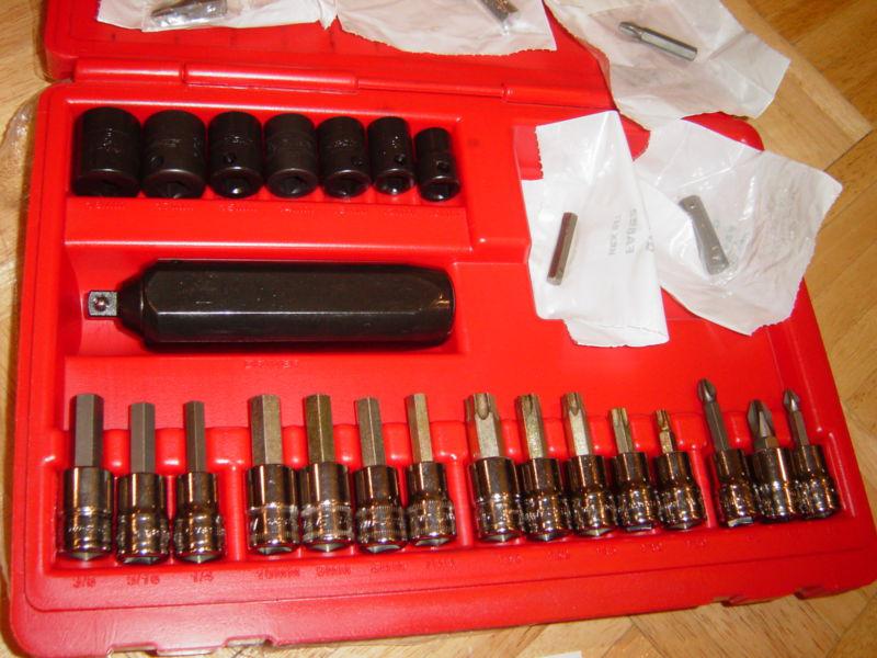 Snap on tools new unused 34 piece 3/8 drive impact driver set 234epit newest set