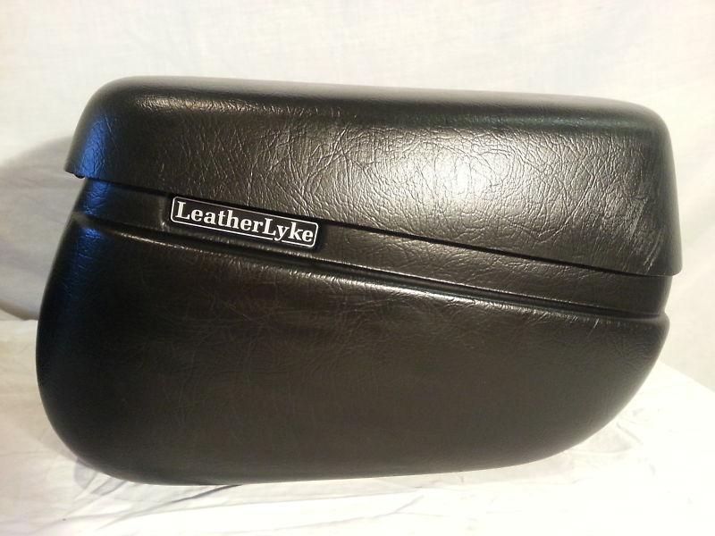 Buy LeatherLyke Saddlebags Kawasaki Vulcan 800 Classic All Year Models
