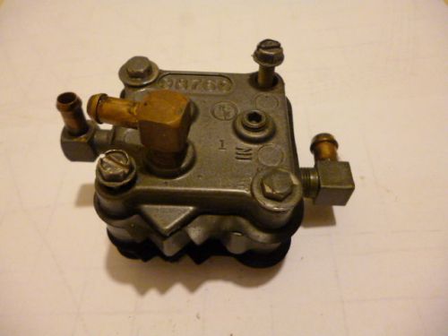 Mariner 150hp v6   fuel pump     .   used, in working order.