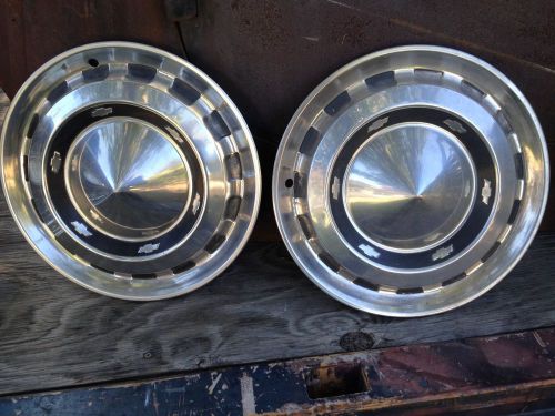Chevrolet hubcaps, set of 4
