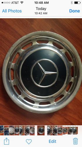 Mercedes  14&#034; hubcap hub cap 220 230 280 300 450 500 vintage  genuine blue
