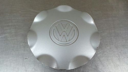 93 94 95 96 97 98 99 volkswagen jetta golf center cap silver hubcap  oem scratch