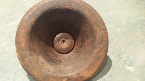 1936-1939 ford spare tire hubcap lock