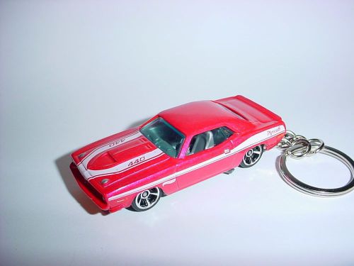 New 3d pink plymouth baracuda keychain chain keyring hemi mopar race 440