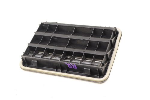 2015-2020 bmw m4 3.0l - rear right vent / ventilation grille 9284647