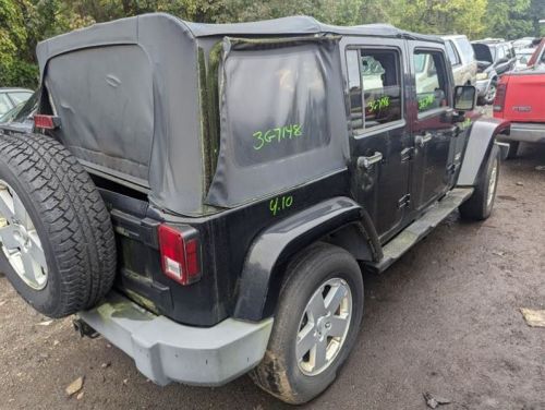 Coolant reservoir fits 07-11 wrangler 1712975
