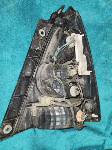 2006 - 2008 subaru forester tail light left driver oem 2006 2007 2008 lamp rear