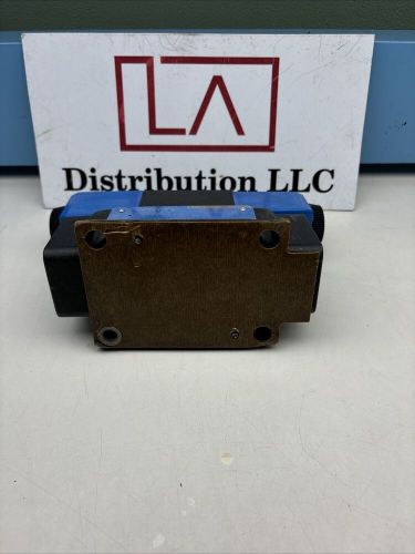 Eaton vickers dg4v-3-6c-m-u-h7-60/ dg5s4-043c-t-k-m-u-h7-70 valve and pilot valv