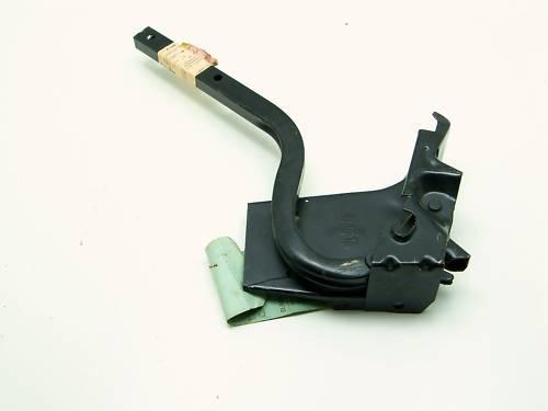 Nos 1972-74 torino 2 door hardtop left trunk hinge new!