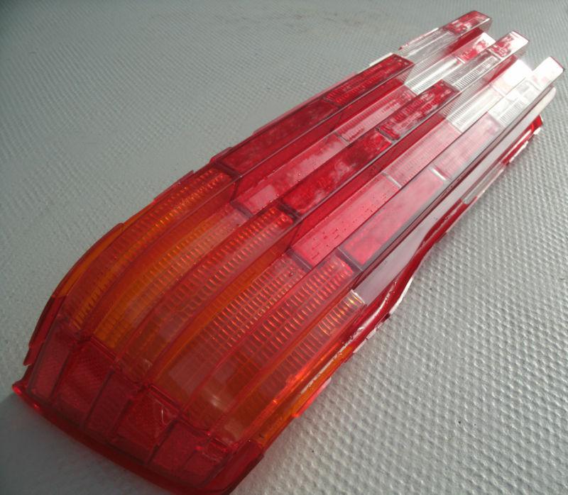 1981 77 78 79 80 81 82 83 Mercedes Benz Rear Tail Light Lens RH Passenger NICE , US $45.99, image 2