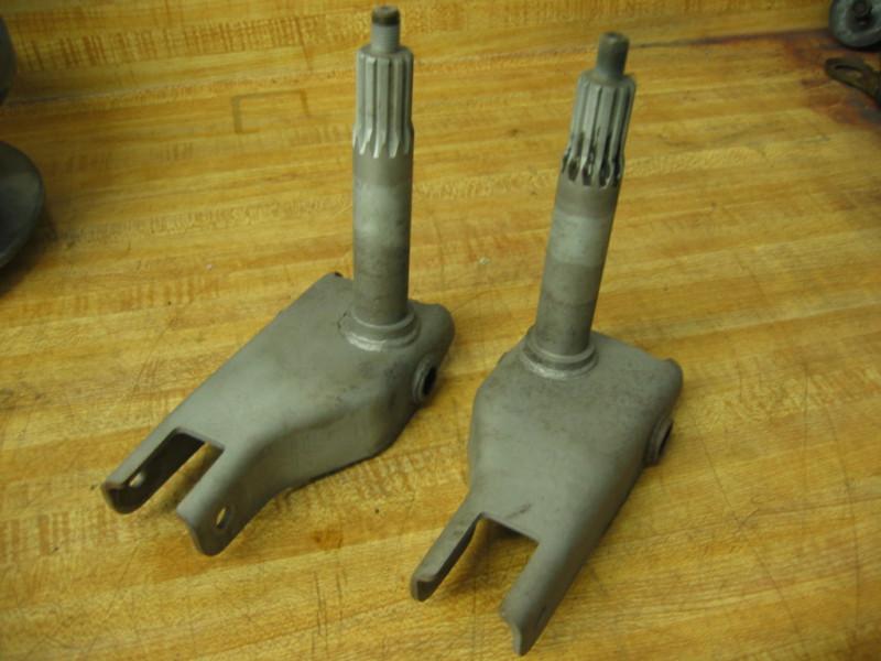 Vintage yamaha exciter 340 / 440 ski spindles 