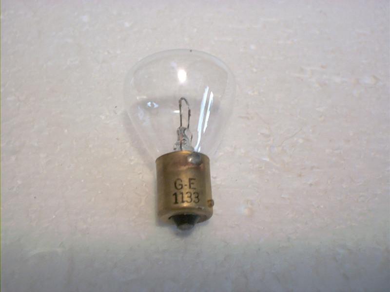 Made in the usa vintage ge-1133 light bulb nos