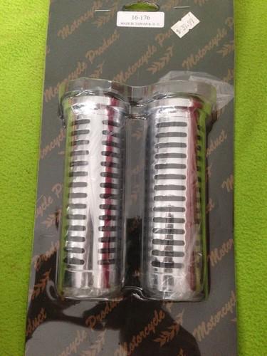 16-176 slotted chrome grips  1-1/8"