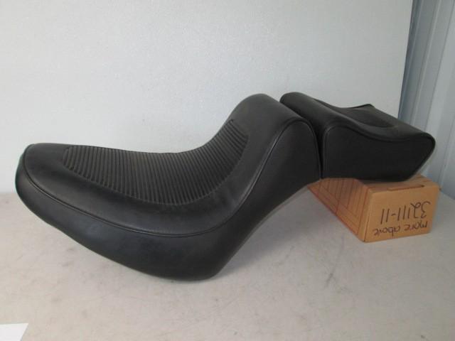 Used harley-davidson softail acordian plt fxs fxst/c seat saddle. p/n 52501-84
