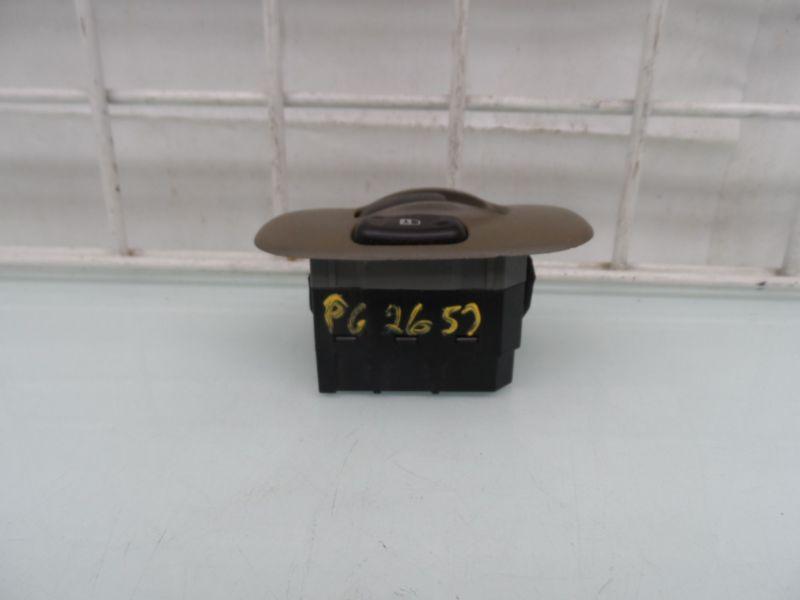 RIGHT FRONT DOOR WINDOW SWITCH OEM MITSUBISHI GALANT 1997, US $20.00, image 2