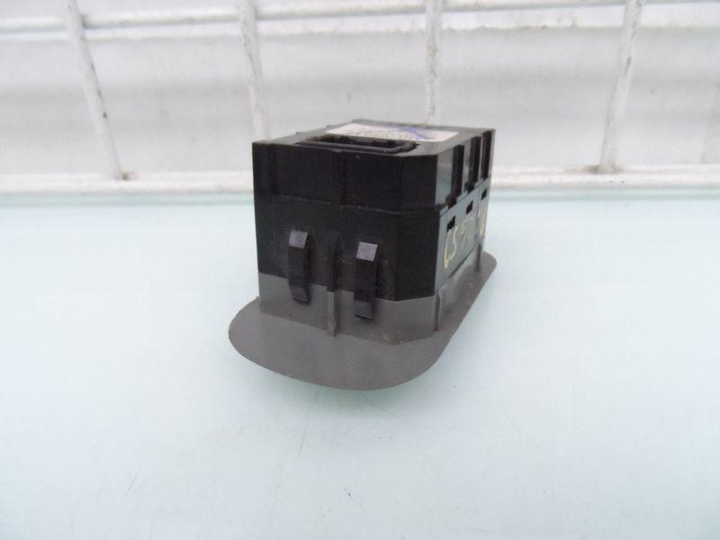 RIGHT FRONT DOOR WINDOW SWITCH OEM MITSUBISHI GALANT 1997, US $20.00, image 4