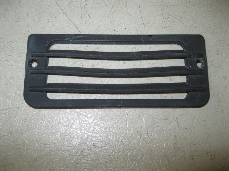 Kawasaki sport cruiser 650 1991 91 vent plate