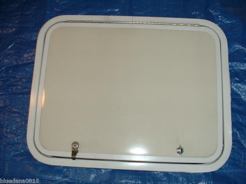 Rv cargo door 24-5/8 x 19-1/8 cutout size used in good condition