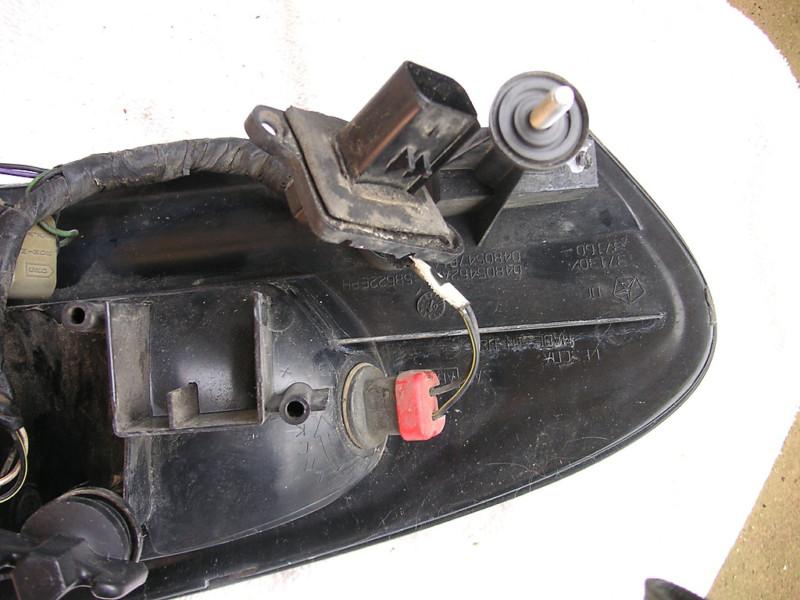 2002 Chrysler Sebring Convertible rt. Pass side tail light good 58622 E RH, US $39.95, image 6