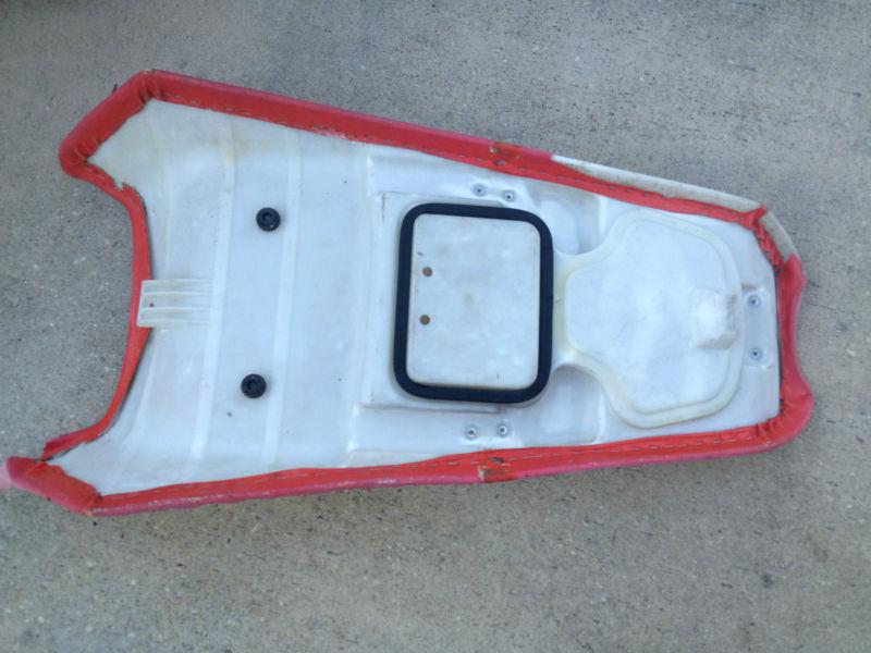 Find Yamaha Wave Raider Seat Base 1994 Plastic 701 in Fort Walton Beach