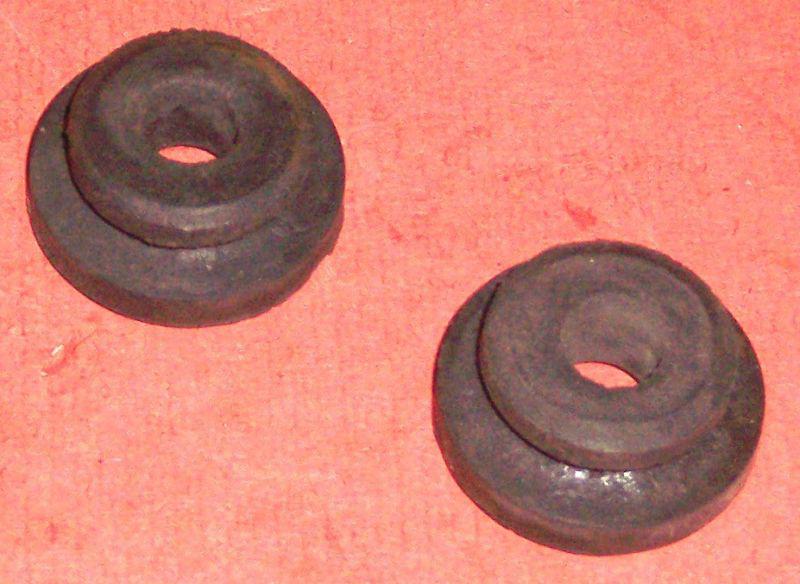 1995 yamaha rt180 rear fuel tank rubber grommets mounts more rt180 parts listed*